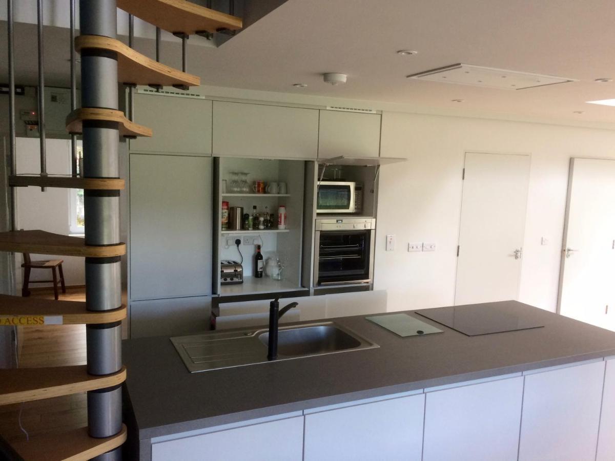 Spacious Contemporary Chalet Type Apartment. กัลเวย์ ภายนอก รูปภาพ