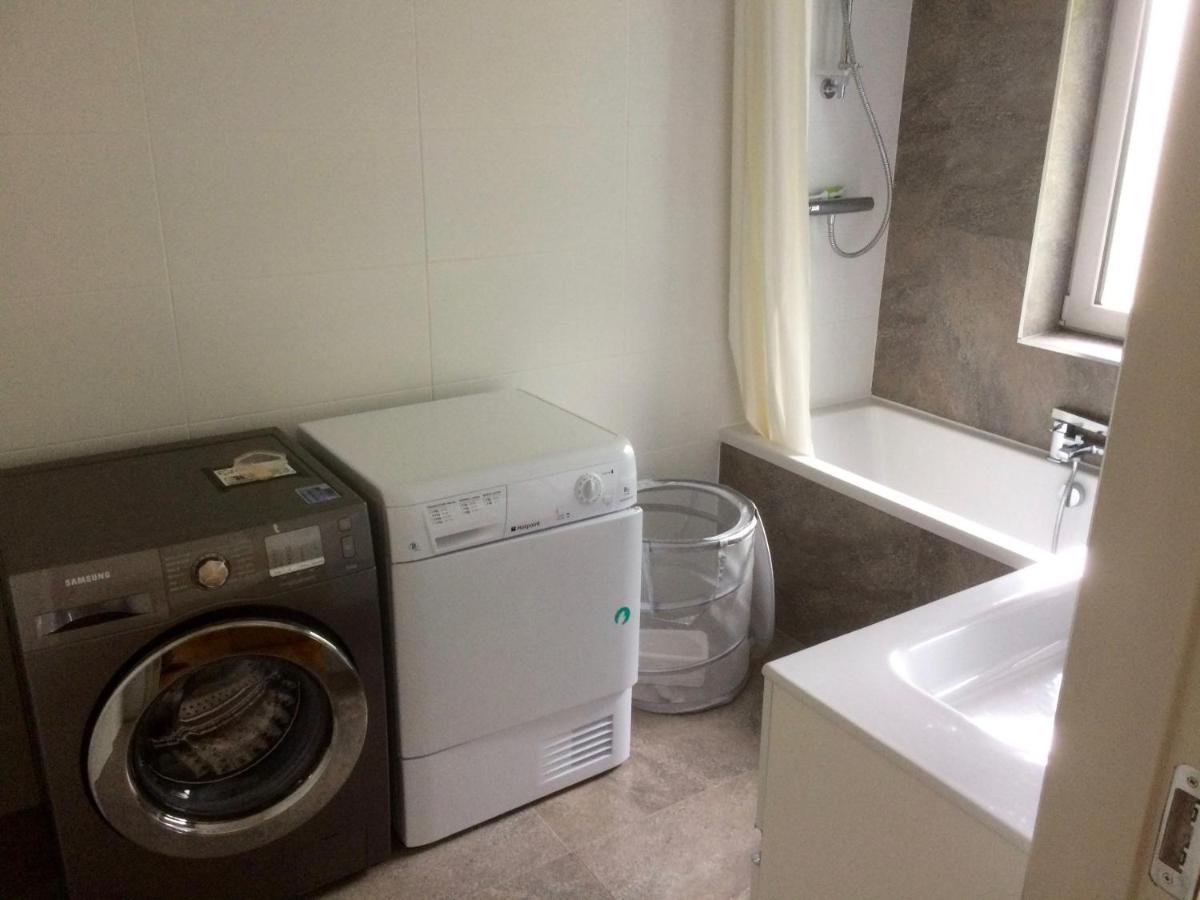 Spacious Contemporary Chalet Type Apartment. กัลเวย์ ภายนอก รูปภาพ