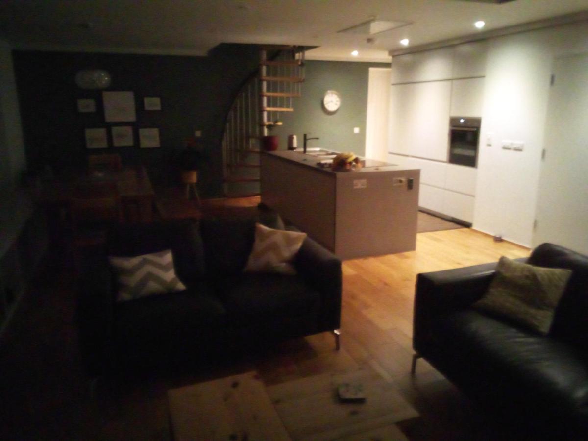 Spacious Contemporary Chalet Type Apartment. กัลเวย์ ภายนอก รูปภาพ